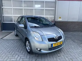 Toyota Yaris 1.3 VVTi Luna (bj 2007)