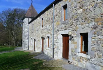 Verblijf voor 12 pers op het terrein van een kasteel