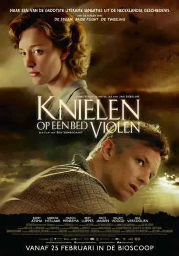 KNIELEN OP EEN BED VIOLEN filmposter.