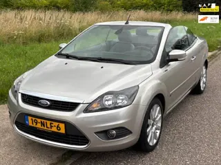 Ford Focus Coupé-Cabriolet 2.0 Titanium Clima LMV 17" Cruisecontrol Leder Stoelverwarming PDC ABS EB