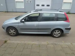 Peugeot 206 SW 1.4 2003 Onderdelen en Plaatwerk Kleur EYL