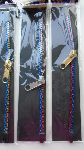 ARMBAND IN RITSVORM SET 4 DIV KLEUREN 3 STUKS NIEUW