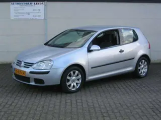 Volkswagen Golf 1.9 TDI (bj 2005) AIRCO / DVD / CRUISE CONTROLE / ELEK RAMEN