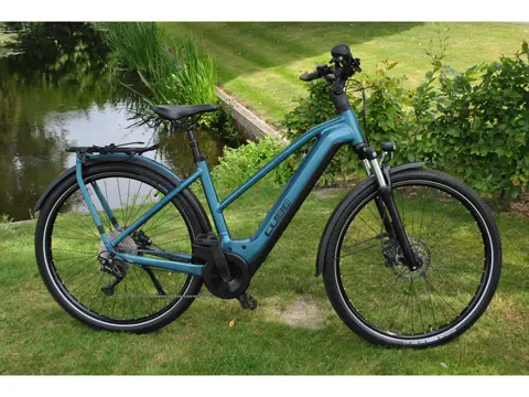 CUBE Kathmandu One Framemaat 50 cm 750 WH accu