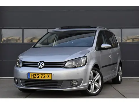 Volkswagen Touran 1.4 TSI Highline Pano - Camera - Navi - Xenon - Cruise