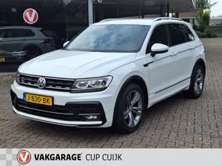 Volkswagen Tiguan 1.5 TSI ACT R-line Business Navigatie/Trekhaak/ Digitaal Dashboard/ Cruise control