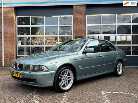BMW 5-serie 540i individual V8 automaat, Leder + mem, xenon, schuifda, leder ZEER MOOI