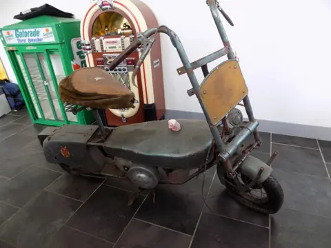 airborn paramotor ww.2 airborne motorfiets opklapbaar luchtlanding para