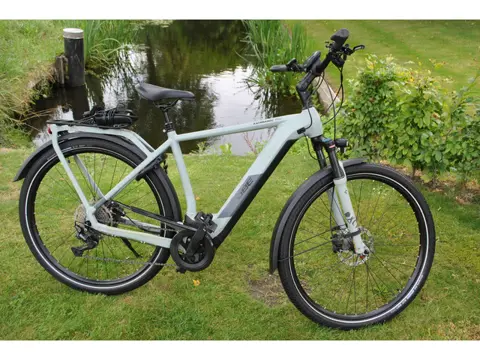 CUBE Kathmandu Pro Framemaat 54 cm 625 WH accu