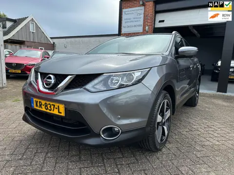 Nissan Qashqai 1.2 N-Vision AUTOMAAT-NAVI-CRUISE-ACHTERUITRIJCAMERA-PANORAMADAK