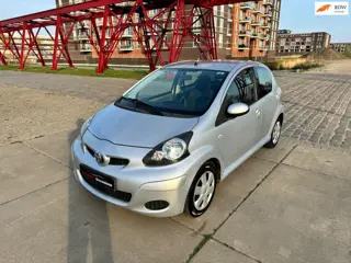 Toyota Aygo Toyota Aygo 1.0-12V Access AIRCO I NWE APK | 5DRS | ELEKTR PAKKET