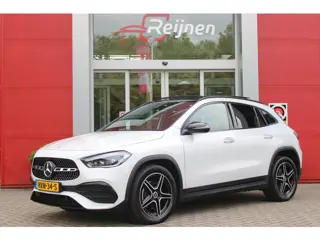 Mercedes-Benz GLA-klasse 250 e 218PK AUTOMAAT BUSINESS SOLUTION AMG | PANORAMISCH SCHUIF/KANTEL DAK 