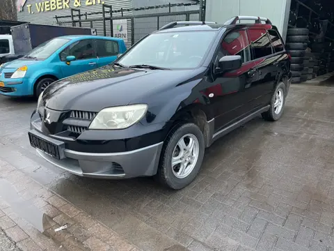 Mitsubishi Outlander 2.0 Invite plus