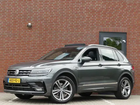 Volkswagen Tiguan 2.0 TSI 4Motion 2 X R-Line / Trekhaak / 31000km!!