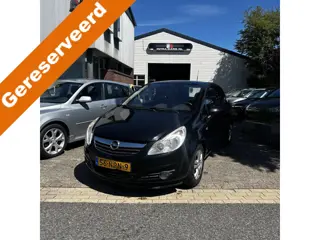 Opel Corsa 1.3 CDTi EcoFlex S/S Cosmo Zeer nette en goed rijdende Opel Corsa met nagenoeg alle optie