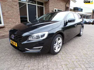 Volvo V60 2.4 D6 AWD Plug-In Hybrid Summum Automaat / Leder / Navi / Schuifdak