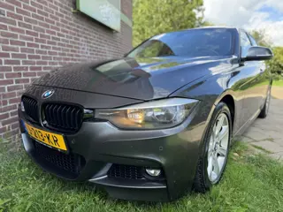 BMW 3-serie 320i High Exe*2013*M-Pakket|Ecc|Cruise|O-dak|Leder