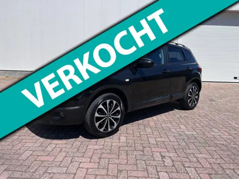 Nissan Qashqai 1.6 Connect Edition Panorama dak*navigatie*ECC* airco* trekhaak*