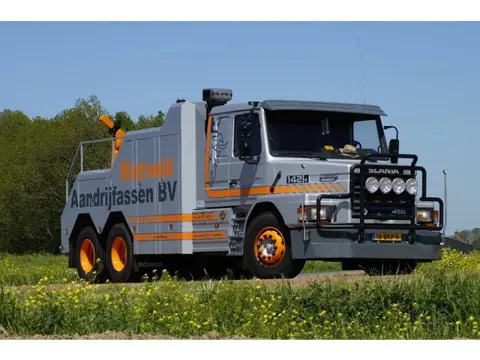 Scania T142 6x2 TOW TRUCK (bj 1988)