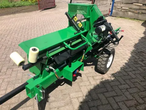 Kellfri Zaagkloofmachine op wielstel max. 34 cm
