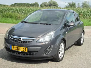 Opel Corsa 1.2-16V BlitZ + Navigatie