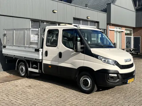 Iveco Daily 35S11D 2.3 345 Airco Trekhaak 3500kg trekgewicht 6-Persoons Open laadbak Pick-up P-up Ba