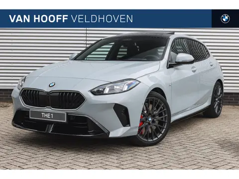 BMW 1 Serie 120 High Executive M Sport / Panoramadak / Sportstoelen / Adaptieve LED /  M Adaptief on