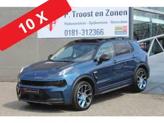Lynk & Co 01 1.5 Panoramadak/360° Camera/Keyless/Lane assist/Adaptive cruise control/Navigatie/Apple