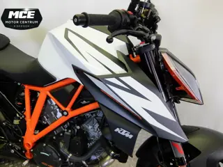 KTM 1290 Superduke R (2019)