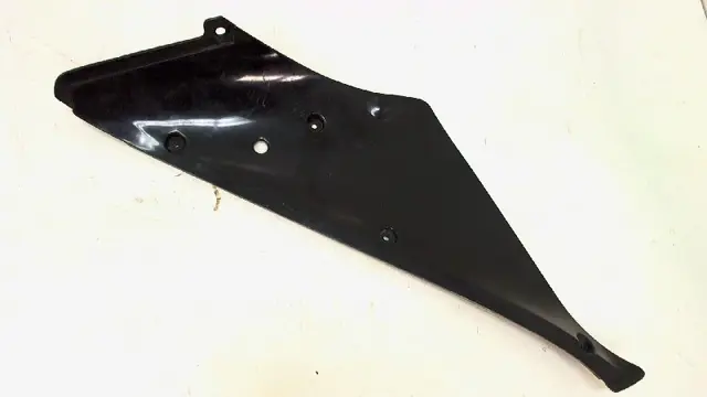 RECHTER ACHTERKANT Yamaha YZF R1 2000 - 2001