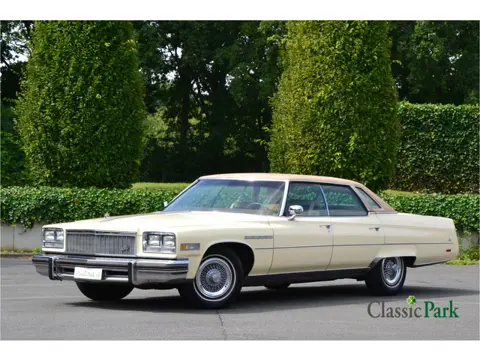 Buick Electra Limited 4-door Sedan Hardtop (bj 1976)