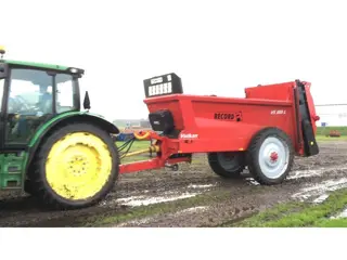 Kramer RECORD Breedstrooier compact gestuurd