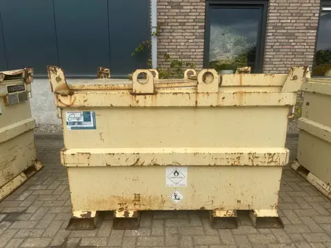 Tolsma Kiwa IBC 1150 liter Dieseltank Milieutank (bj 2007)