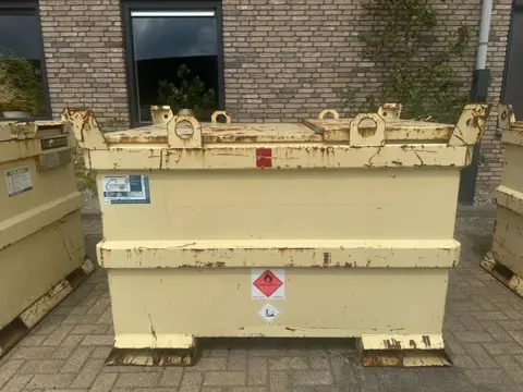 Tolsma Kiwa IBC 1150 liter Dieseltank Milieutank (bj 2010)