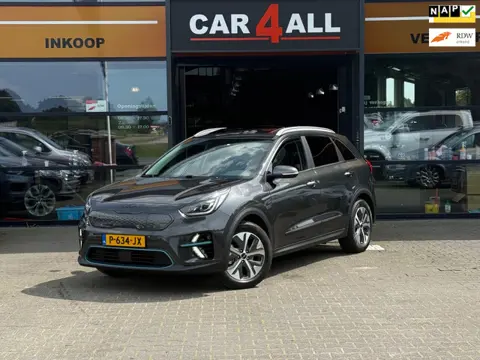 Kia E-Niro ExecutiveLine 64 kWh LEDER/MEMORY/ACC/LANE/STLVRM EN STLVRKOELING GARANTIE TOT 2029