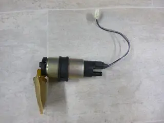 BRANDSTOFPOMP Triumph Sprint ST 955 1999 - 2005