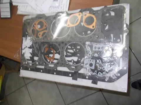 Engine gasket kit for Fiat Dino 2400