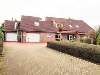 Ruime vrijst. woning, dubb. bewoning/gelijkvloers mogelijk