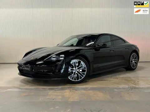 Porsche Taycan Performance 84 kWh | SPORT CHRONO | ZONNEDAK | 360 CAMERA | BOSE AUDIO