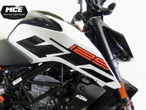 KTM DUKE 125 abs (2020)
