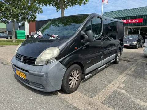 Nissan Primastar 100.27-310 1.9CDi DC. Prive bus. Wordt alleen verkocht aan export vanwege emotionel