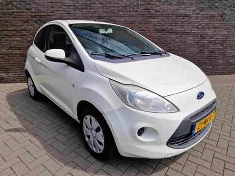 Ford Ka 1.2 Comfort start/stop Airco APK 04-2026 radio cd