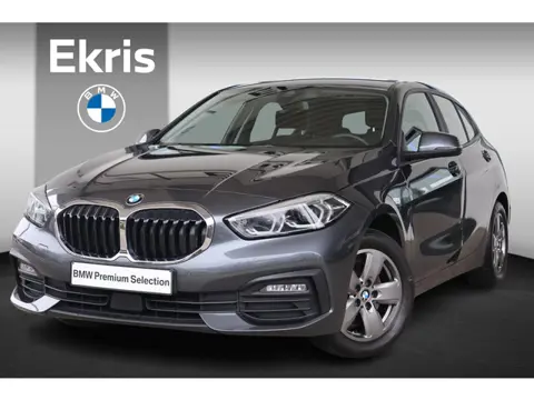 BMW 1-serie 118i | Business Edition Plus | Parking Pack | Voorstoelen Verwarmd