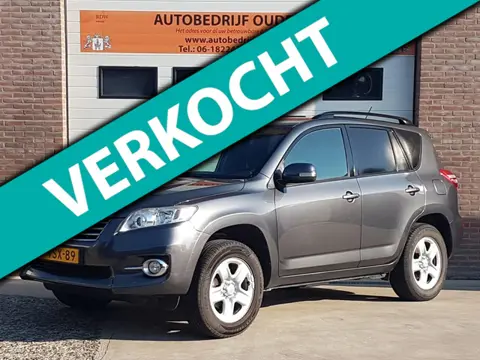 Toyota RAV4 2.2 D-4D Dynamic grijs kenteken