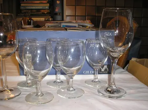 Glazen - wijnglazen, bierglazen enz.