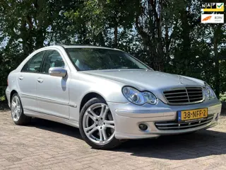 Mercedes-Benz C-klasse 350 Avantgarde 4-Matic Chique uitvoeren en BomVol