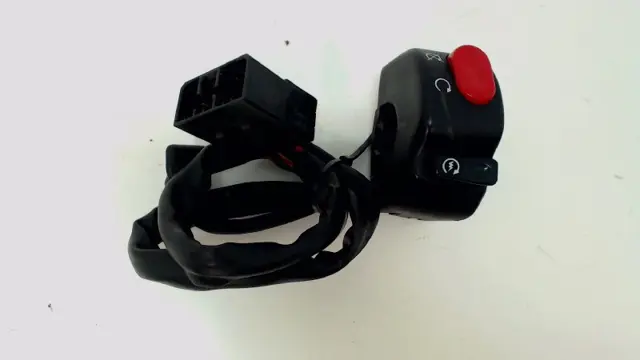 STUURSCHAKELAAR RECHTS Triumph Speed Triple 955 2000 - 2004