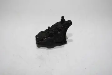 REMKLAUW RECHTS VOOR Triumph 900 Daytona 1995 - 1996