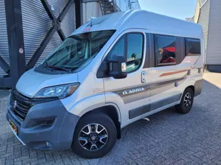 Adria TWIN 500 S Automaat, 60d km (bj 2016)
