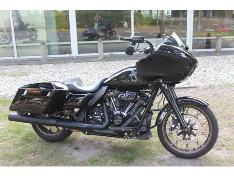 Harley-Davidson Road Glide  FLTR-X ST Road-Glide